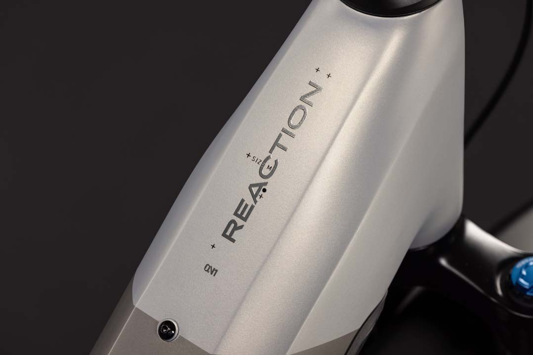 Cube Reaction Hybrid ONE 720  FE pearlsilver´n´chrome 2027 Easy Entry