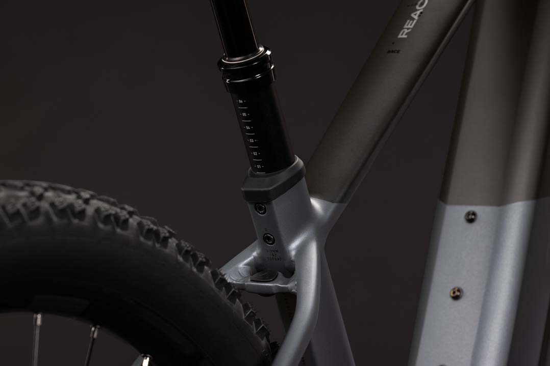 Cube Reaction Hybrid Race 800 slabgrey´n´chrome 2027