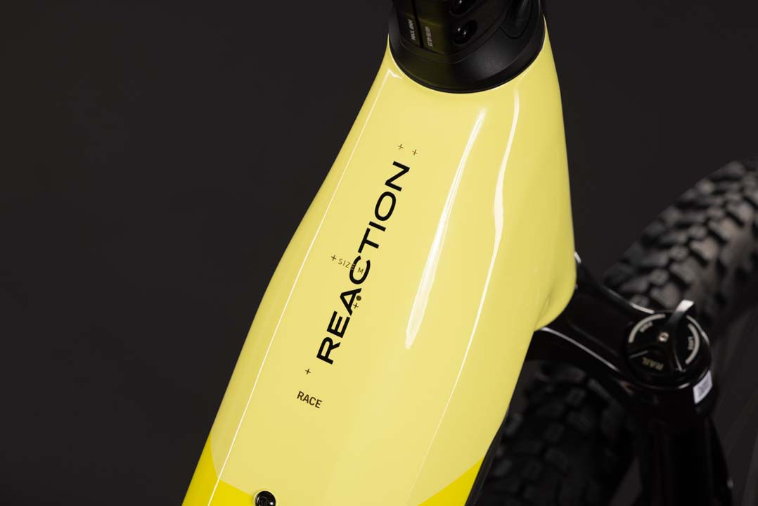Cube Reaction Hybrid Race 800 bananasplit´n´black 2027 Easy Entry