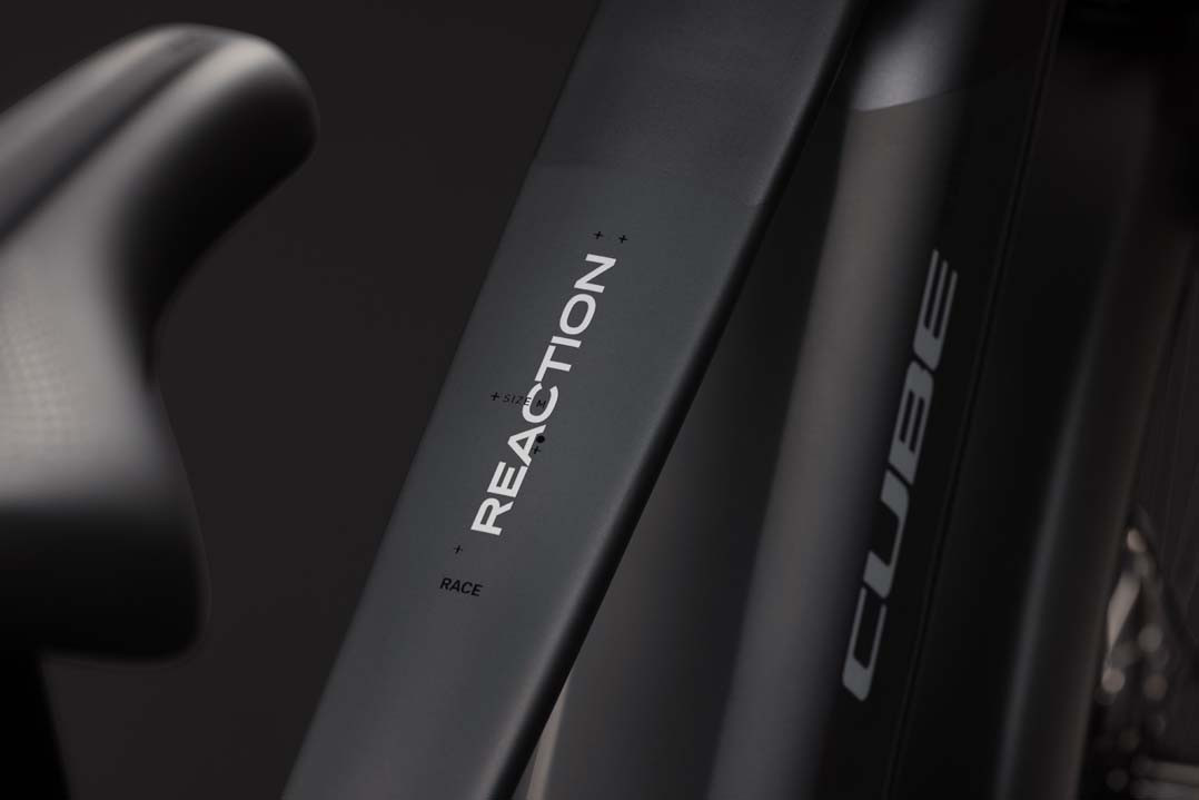 Cube Reaction Hybrid Race 800 FE slabgrey´n´chrome 2027