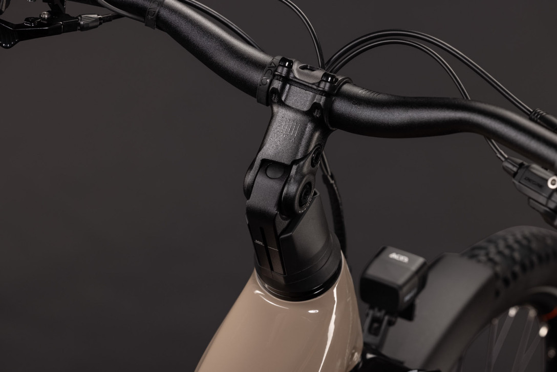 Cube Nuride Hybrid Pro 800 cappuccino´n´black 2027 Trapeze