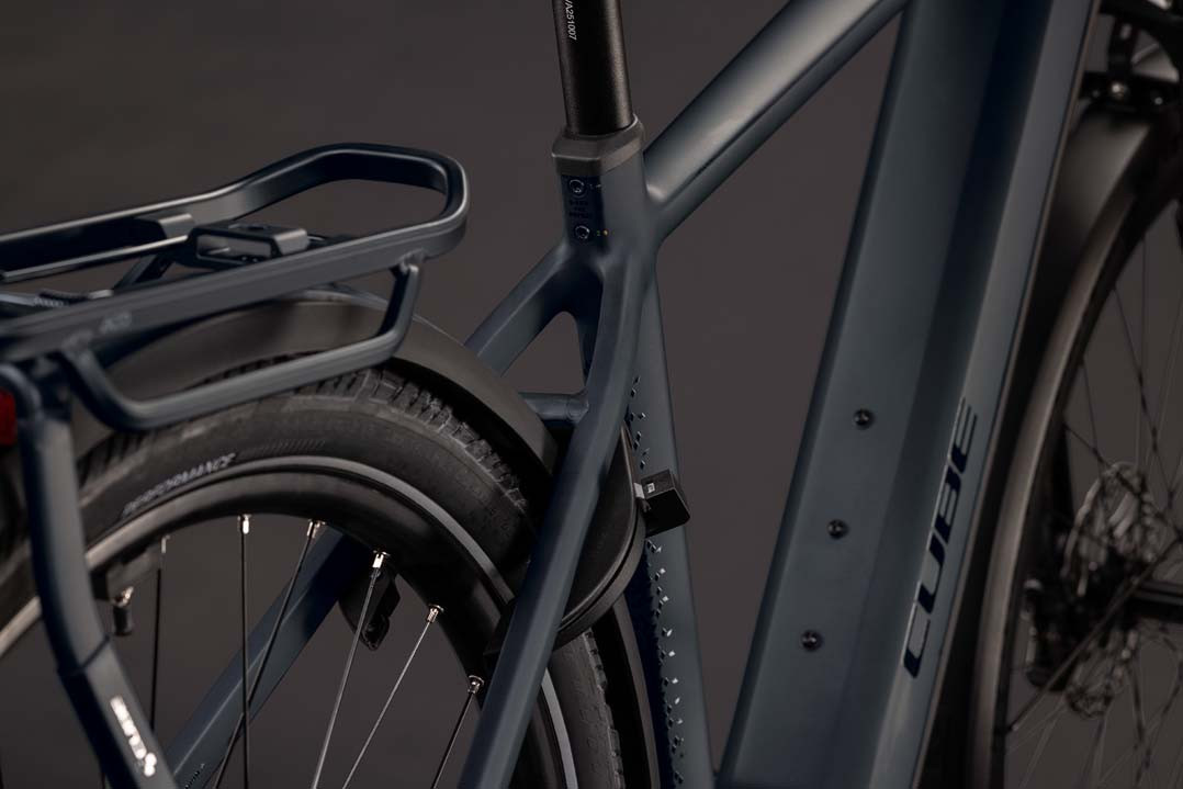 Cube Kathmandu Hybrid Pro 800 coal´n´black 2027