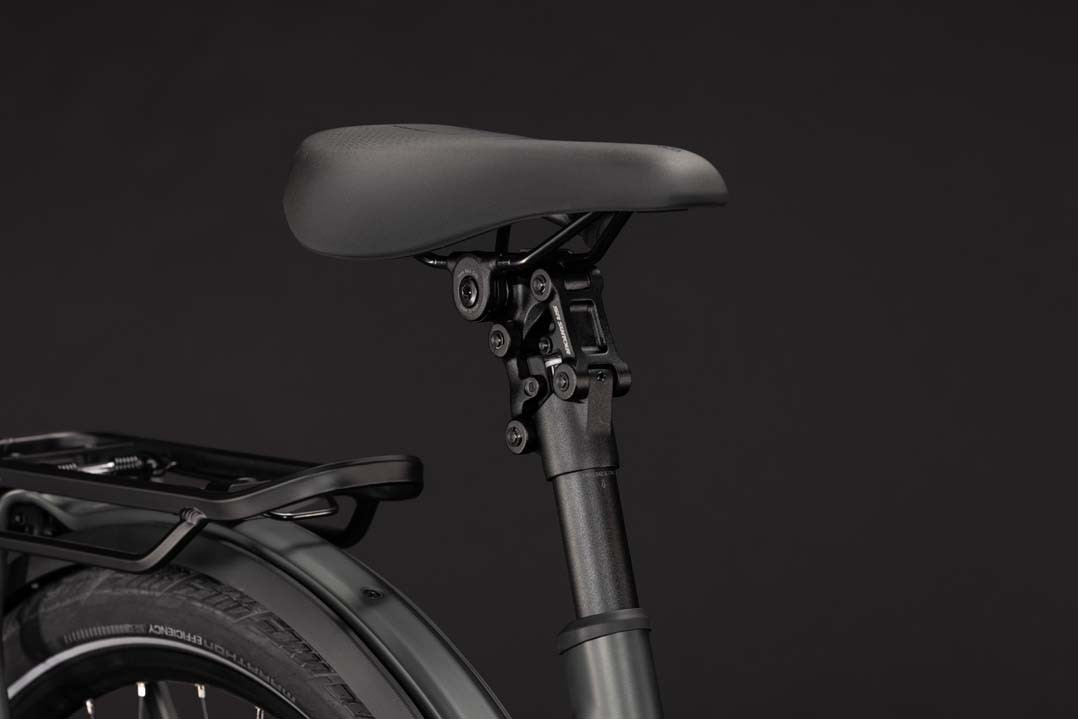 Cube Kathmandu Hybrid Deluxe Pro 800 blackforest´n´chrome 2027 Easy Entry