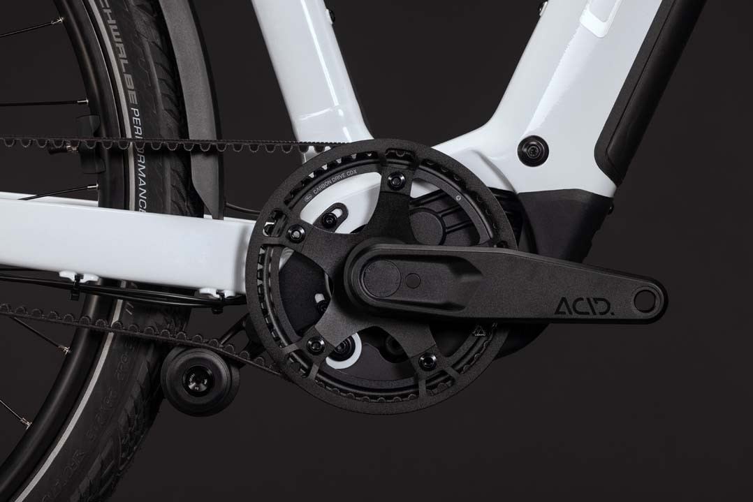 Cube Kathmandu Hybrid Deluxe Pro 800 metallicwhite´n´chrome 2027