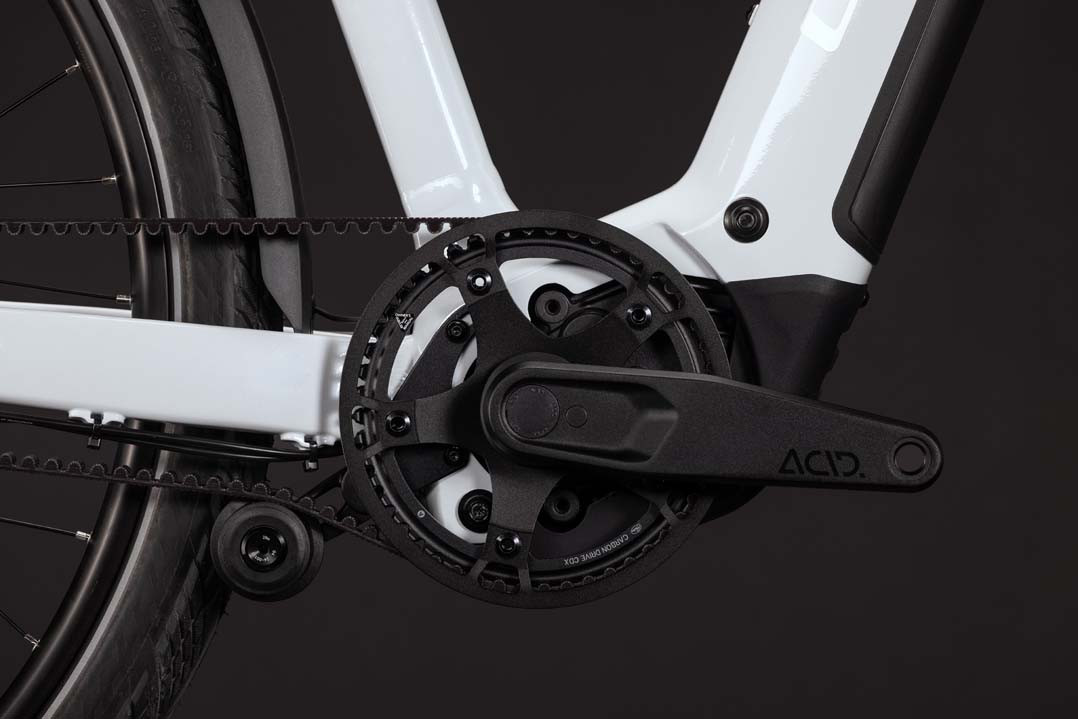 Cube Kathmandu Hybrid Deluxe Pro 800 metallicwhite´n´chrome 2027 Trapeze