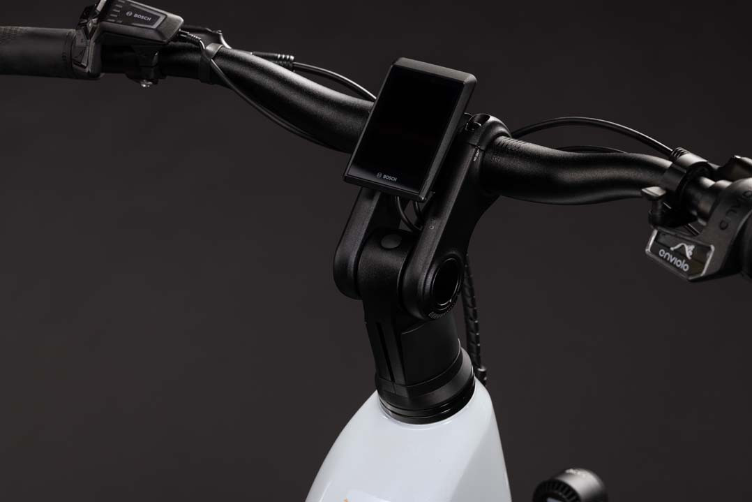 Cube Kathmandu Hybrid Deluxe Pro 800 metallicwhite´n´chrome 2027 Easy Entry