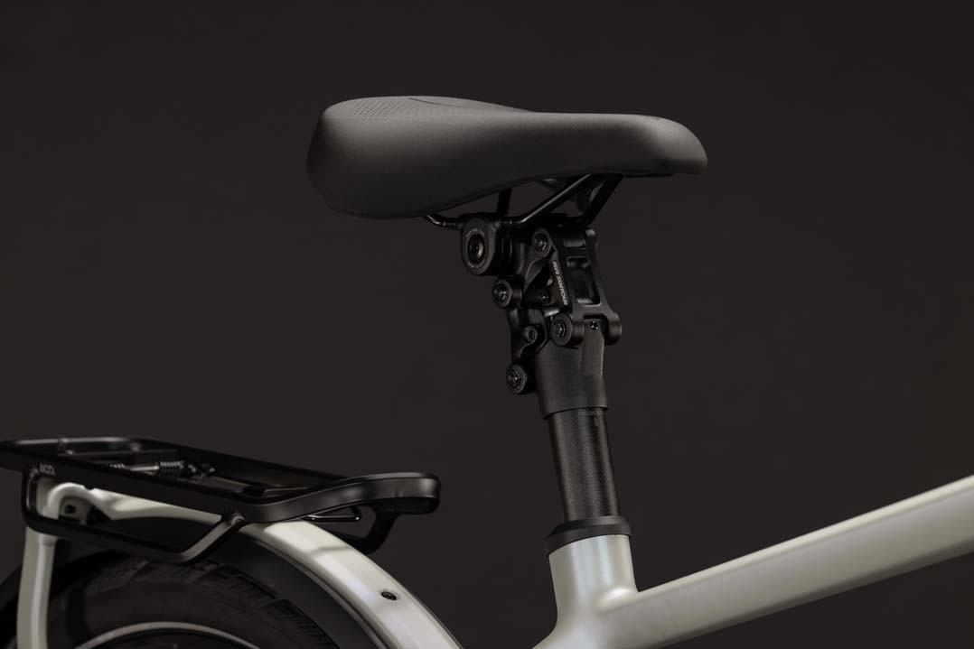 Cube Kathmandu Hybrid Deluxe EXC 800 glintsand´n´black 2027