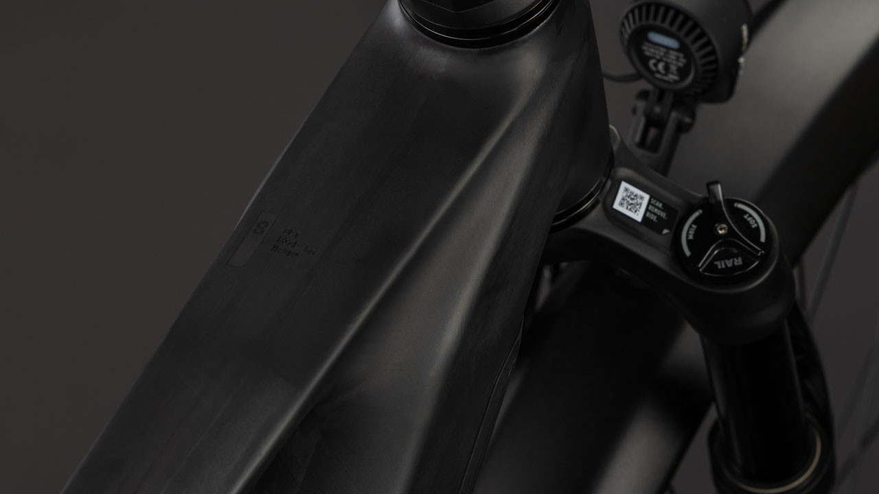 Cube Kathmandu Hybrid ONE11 HPC SLT 800 carbon´n´silverdust 2026