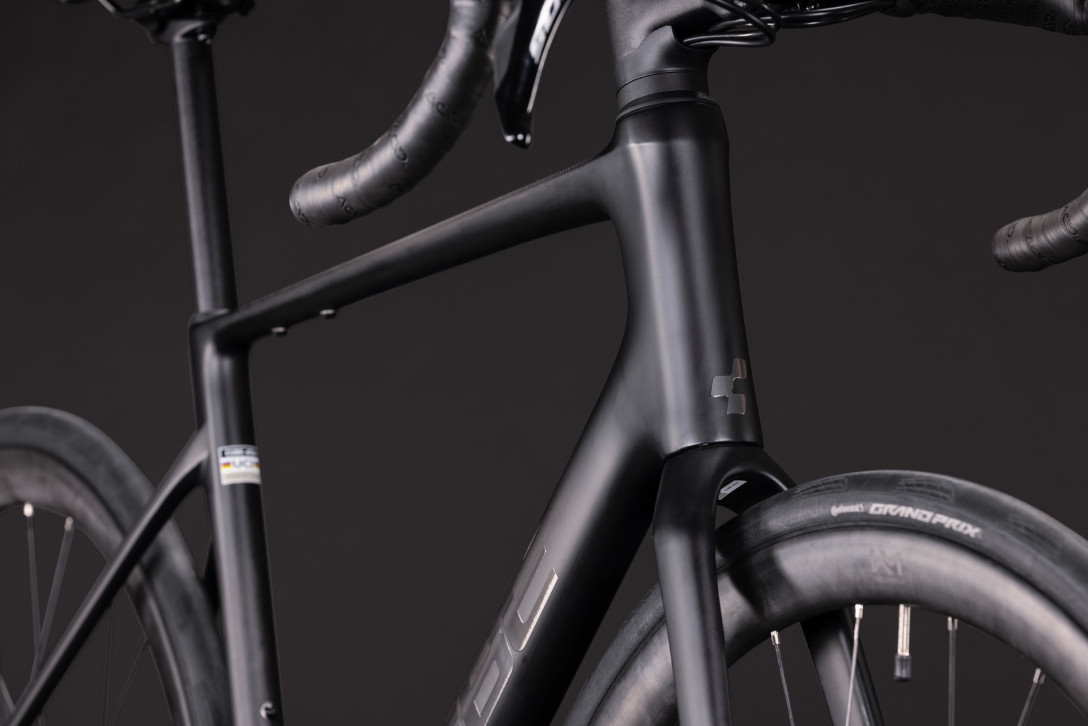 Cube Attain C:62 Race carbon´n´coalchrome 2027