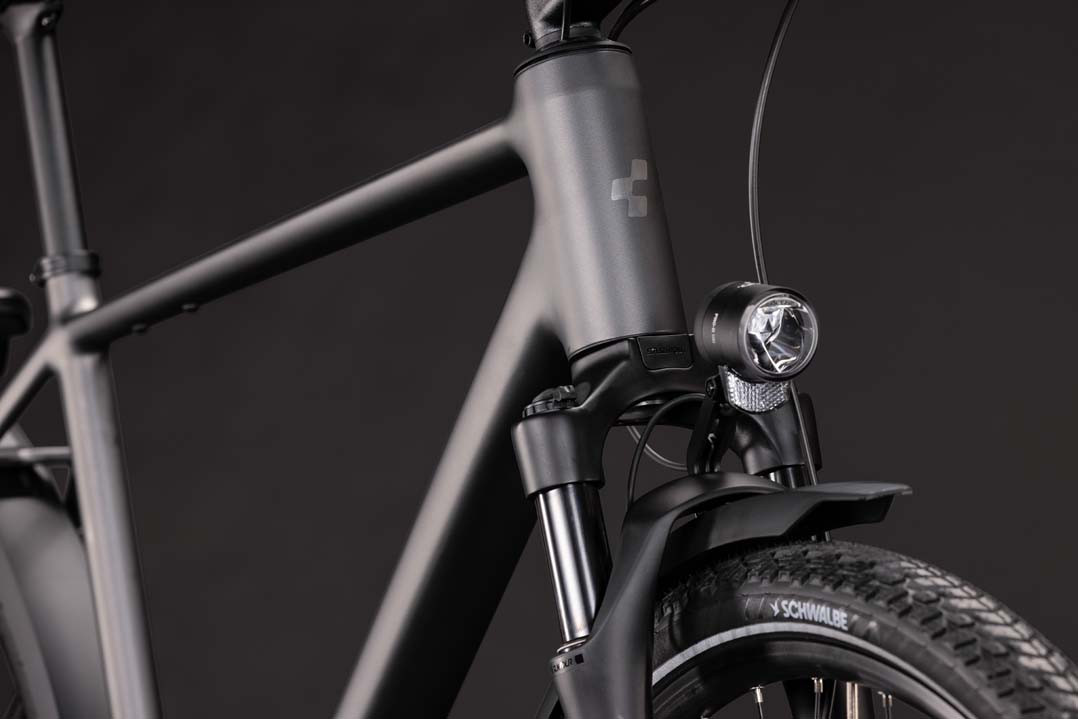 Cube Kathmandu Pro slabgrey´n´chrome 2027