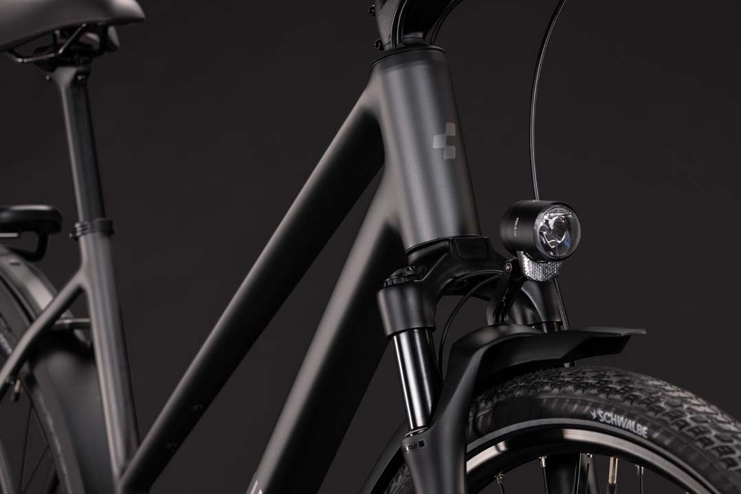 Cube Kathmandu Pro slabgrey´n´chrome 2027 Trapeze