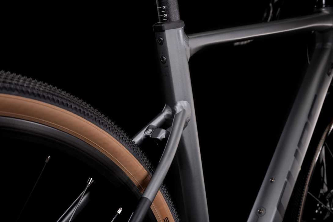 Cube Nuroad Pro inkgrey´n´black 2022 56 cm / 580100