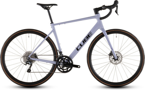 Cube Attain Race cyclamen´n´black 2026